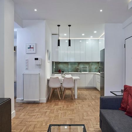 Hilton-Ilisia Park 2Bd Elite Living Apartment Атина Екстериор снимка