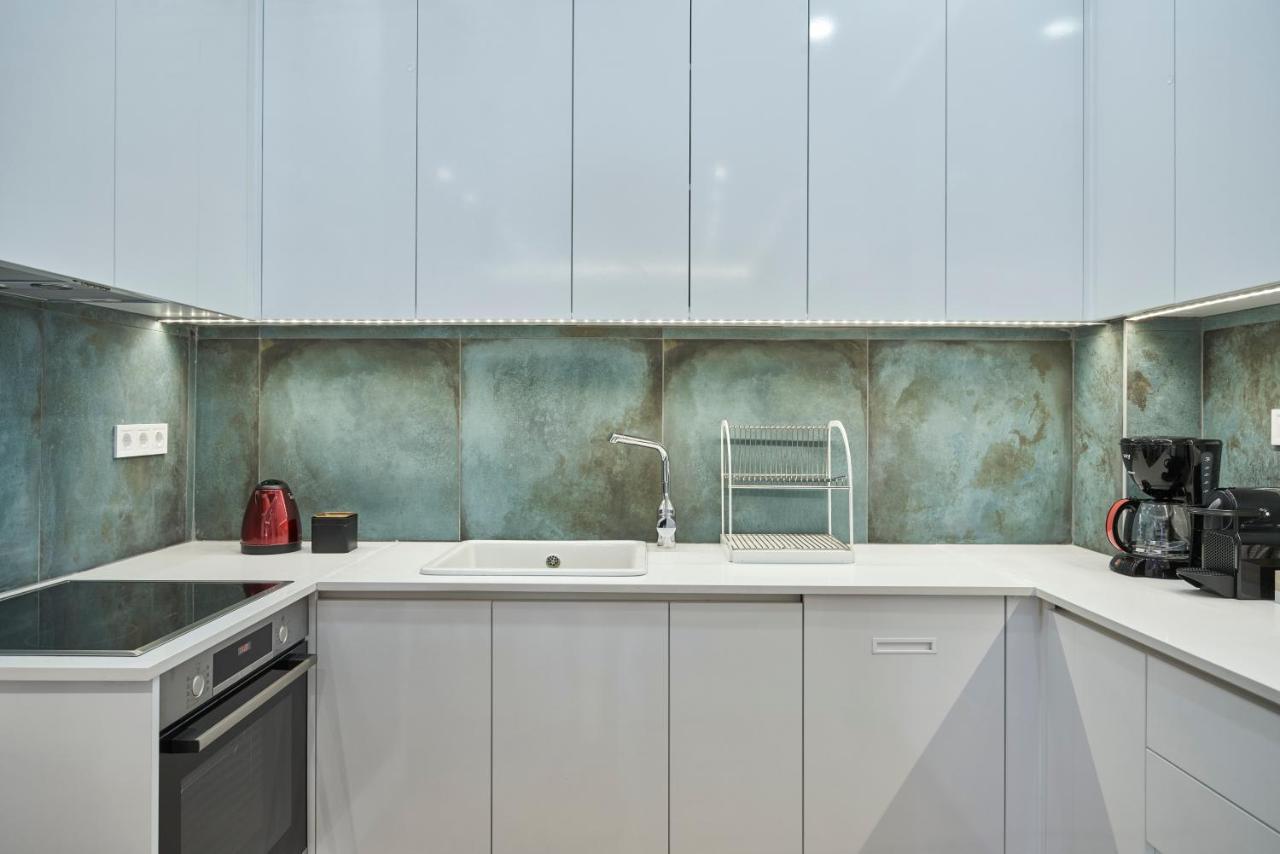 Hilton-Ilisia Park 2Bd Elite Living Apartment Атина Екстериор снимка